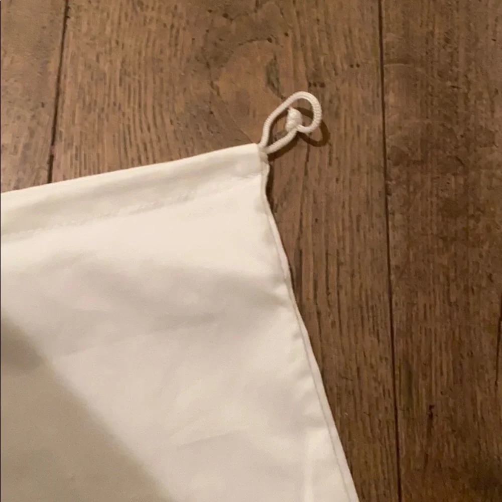 Park Hyatt Aviara white dustbag - 15.5